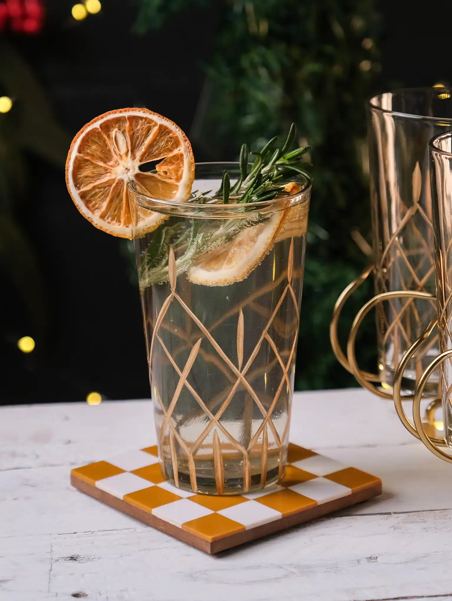 Drinking Glasses in Metal Caddy Set