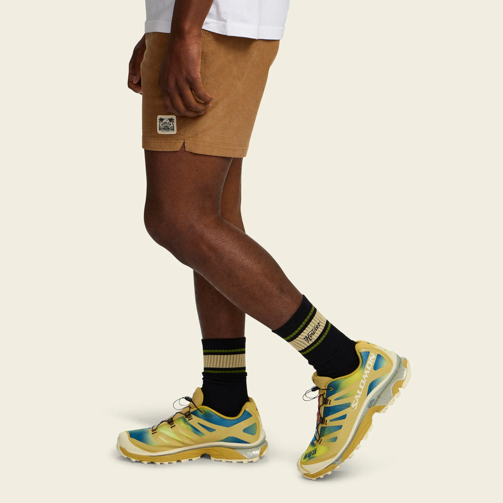 Howler Script Socks : Black