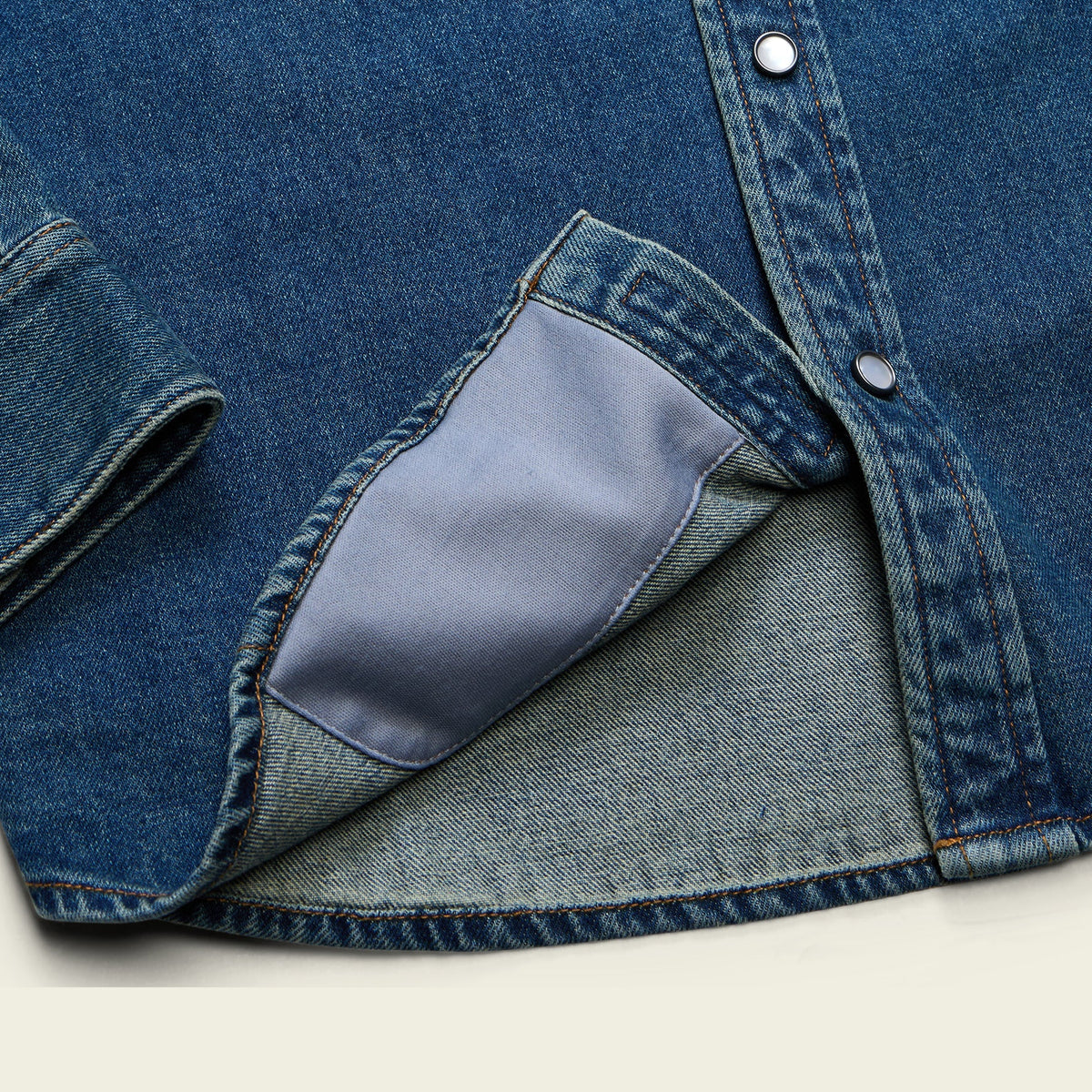 Dust Up Denim Snapshirt - Bolan Classic Wash