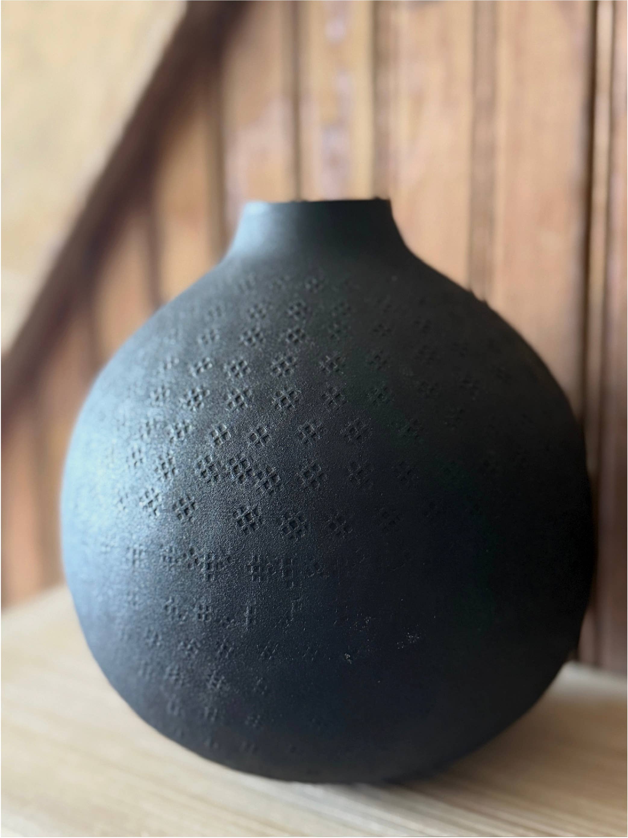 Textured Vase Small Round