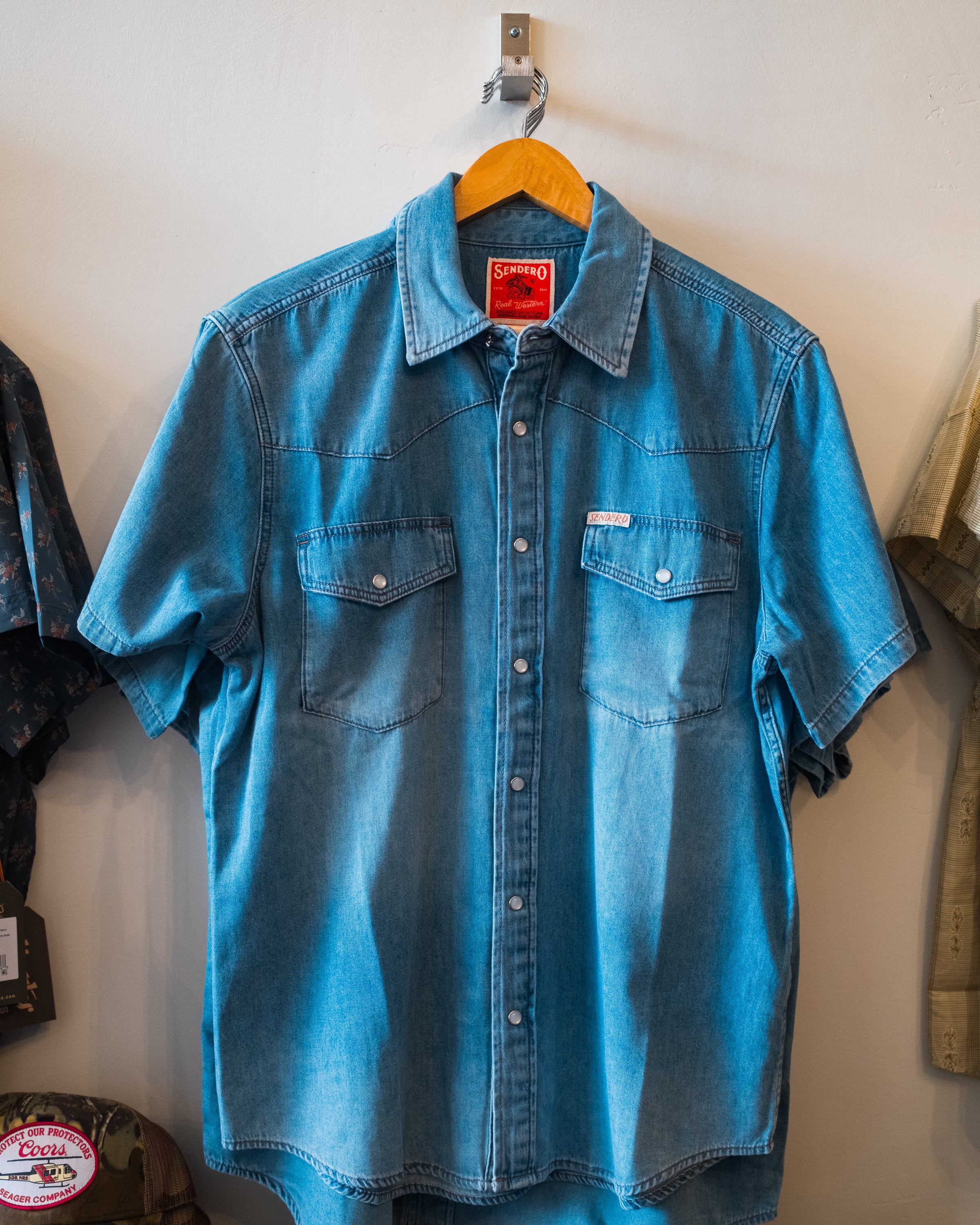 The Wyatt Pearl Snap Short Sleeve