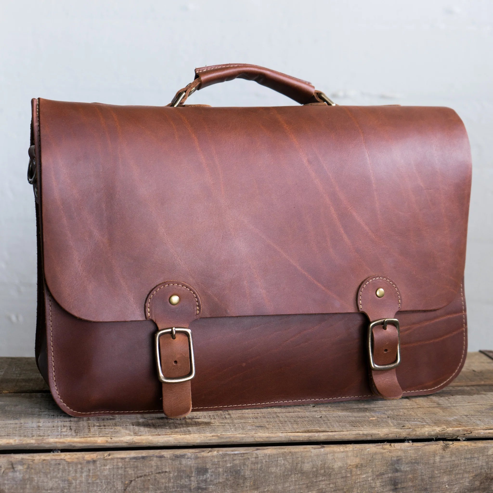 No. 1860 EXPRESS - Fine Leather Messenger (Brown)