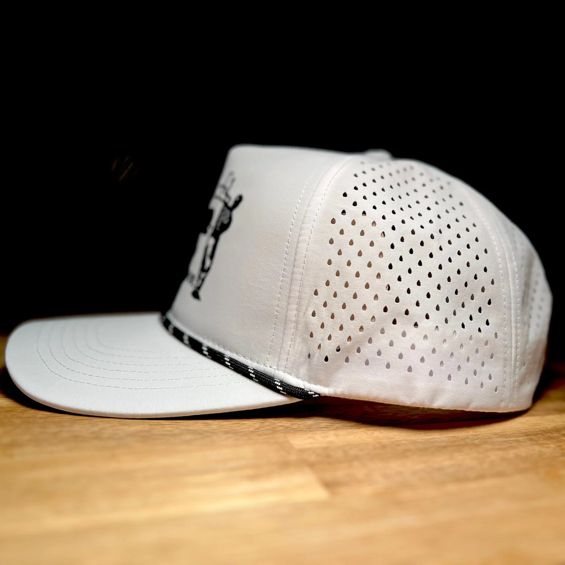 On The Green Golf Hat White - Birmingham Hat Co.