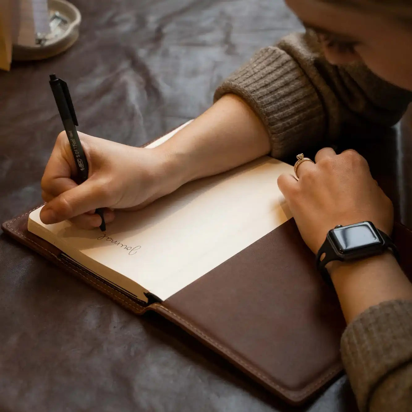 The Scholar Bison Leather No Logo