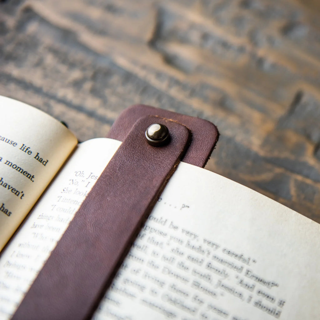 Double Bookmark Brown with Alabama Script A