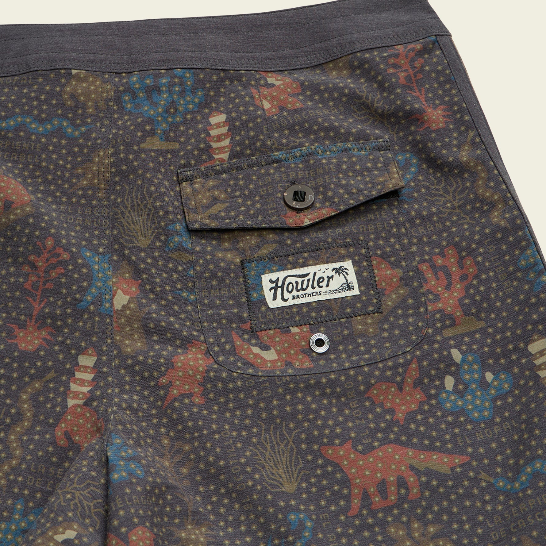 Bruja Boardshorts : Ecosistema Antique Black