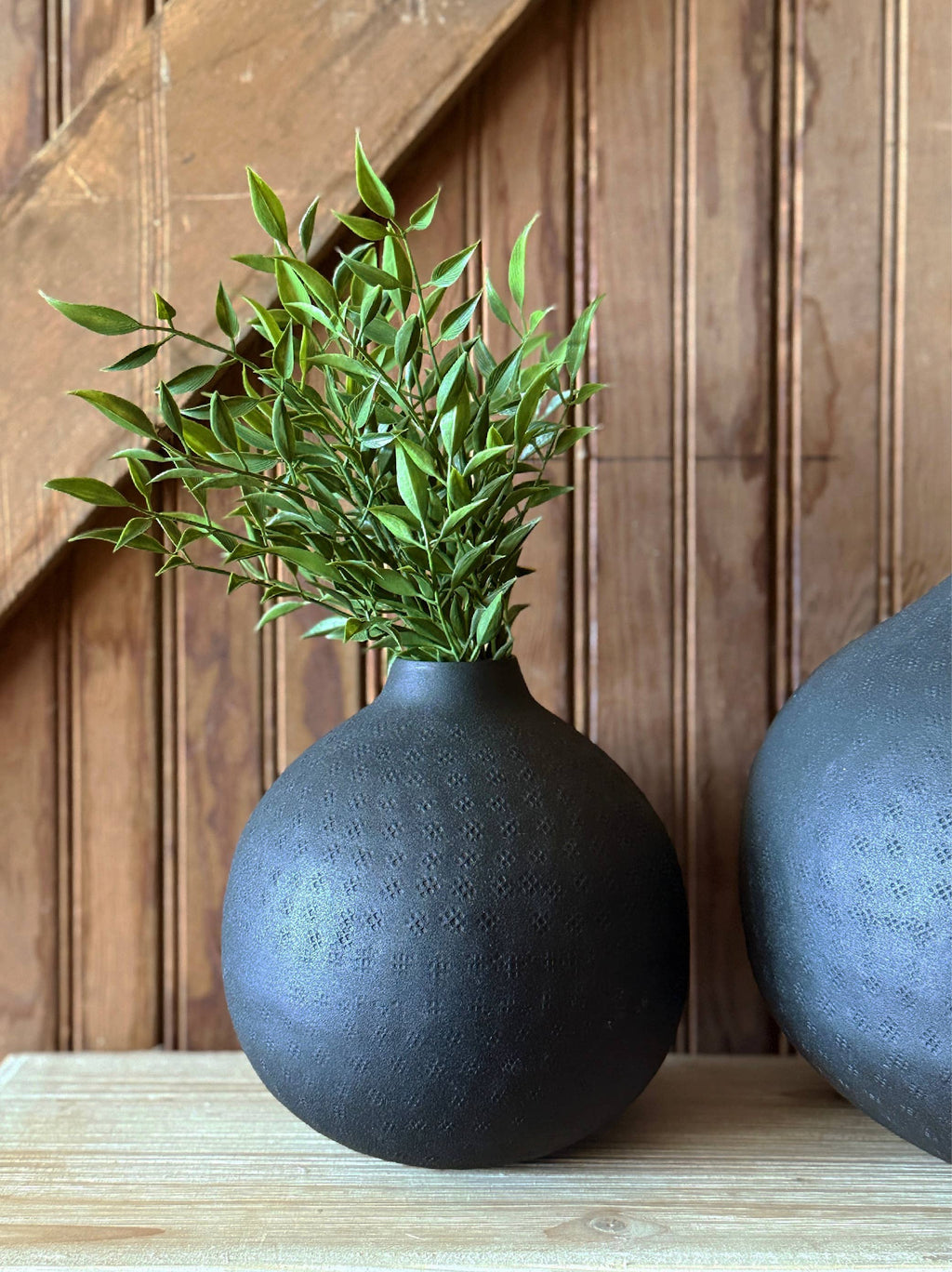 Textured Vase Small Round