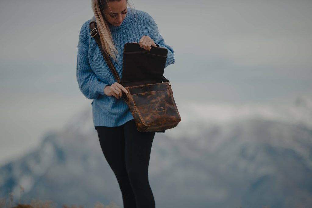 Cordova Buffalo Leather Messenger Bag